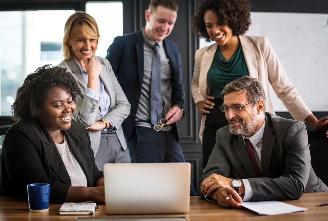 O plano de saúde Alice pode ser contratado por meio de corretoras autorizadas, como a Equilíbrio Benefícios